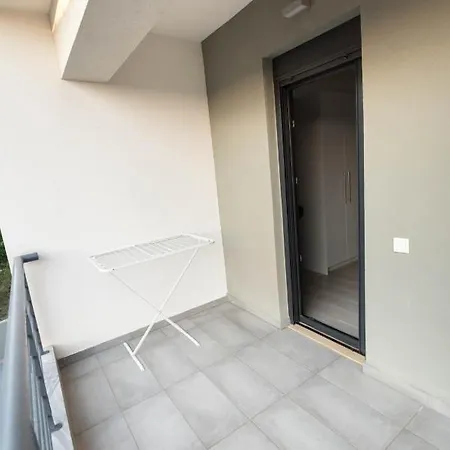 Spacious Family House With Garden - 5 Min Walk To Vilă *