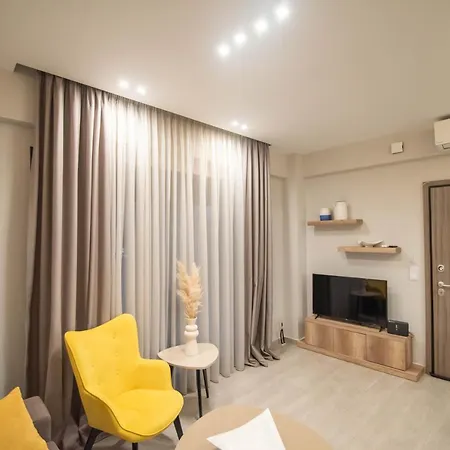 Vilă Spacious Family House With Garden - 5 Min Walk To *